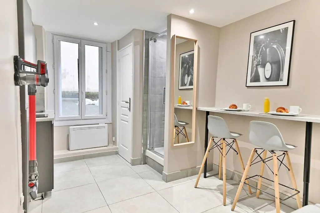 Apartament Studio Confortable Au Coeur Du Quartier Sentier Paryż 0*,  Francja